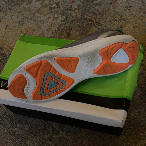 Vionic Agile Fyn Cross trainer Sneakers - Picture 4 of 6